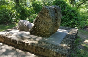 Photo by author – Peosta’s Grave